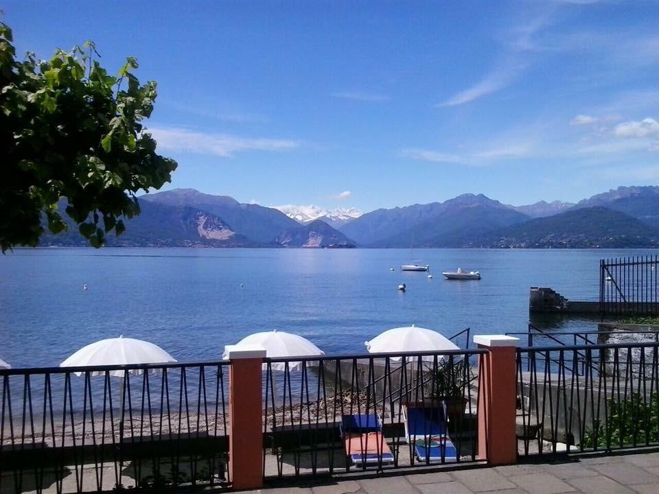 Albergo Riva Reno Di Leggiuno Exteriör bild